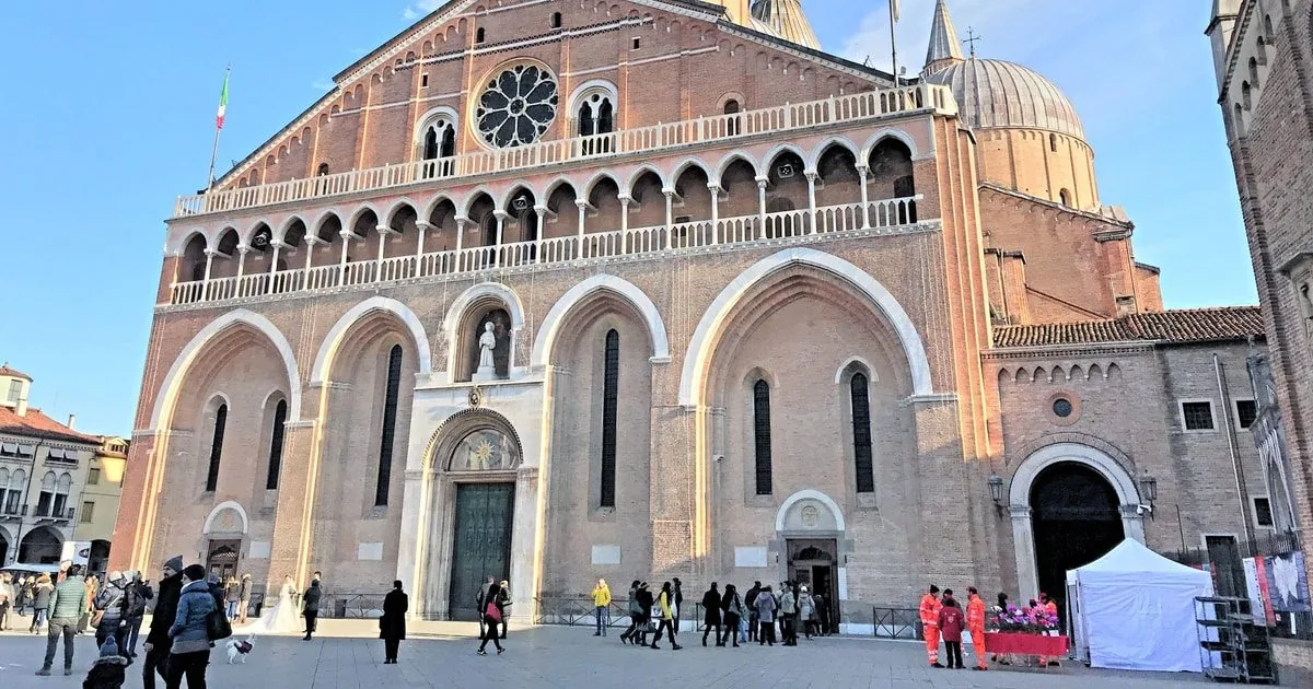 Padua: Tour zum Leben des heiligen Antonius mit selbstgeführtem Besuch in Camposampiero